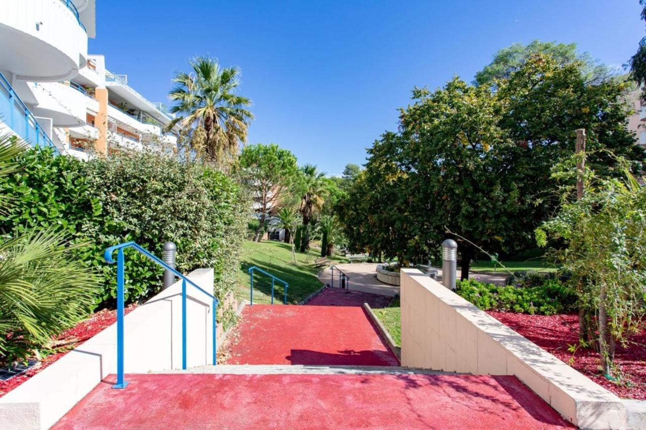 Air-Conditioned Apartment With Furnished Terrace Tennis Court & A Garage Cannes Extérieur photo