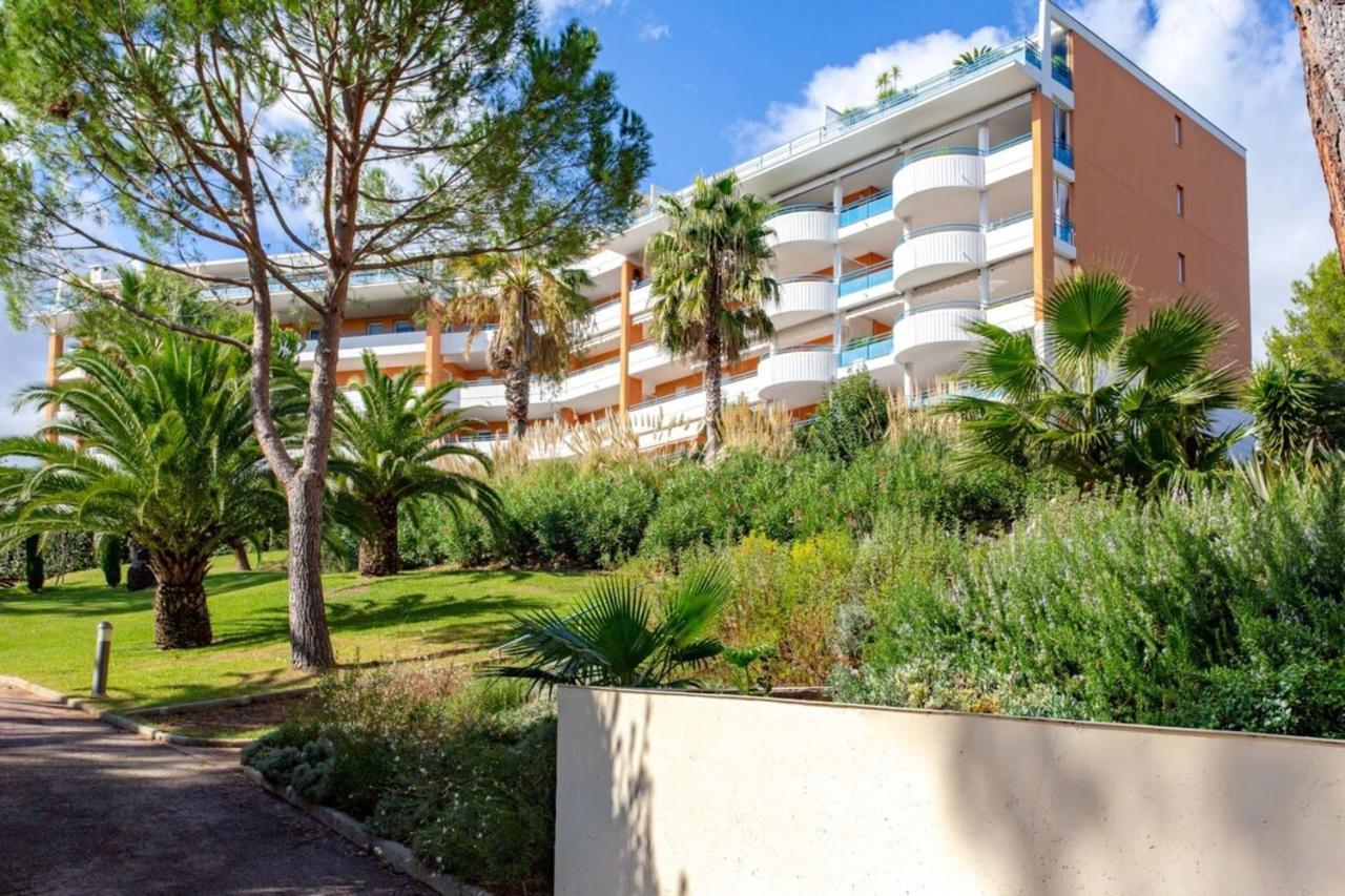 Air-Conditioned Apartment With Furnished Terrace Tennis Court & A Garage Cannes Extérieur photo